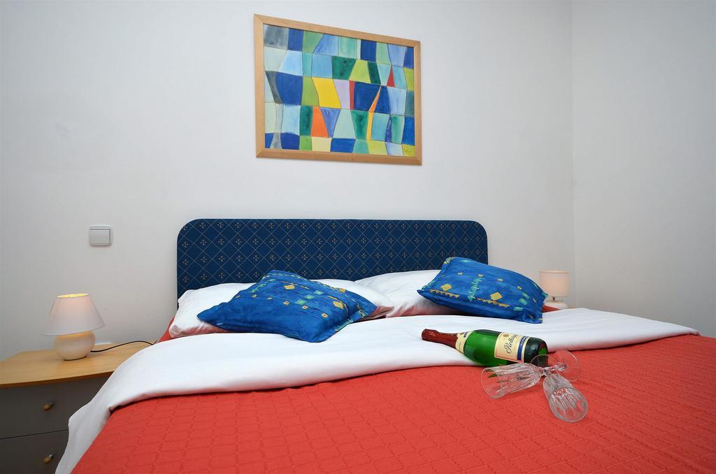 Apartments Danica Vodice Exteriör bild