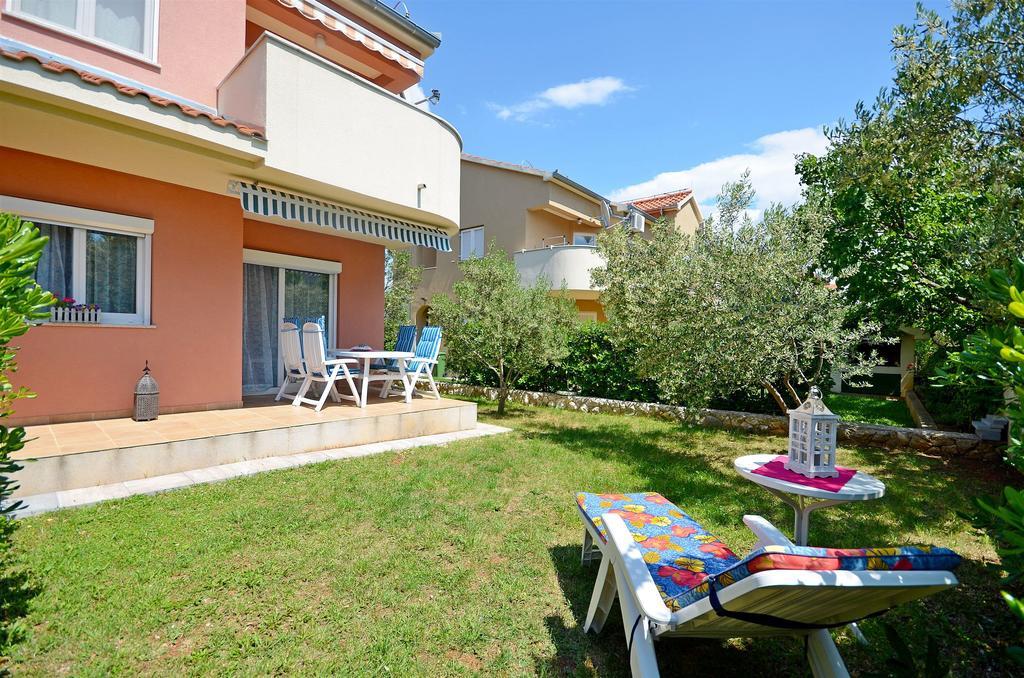 Apartments Danica Vodice Exteriör bild